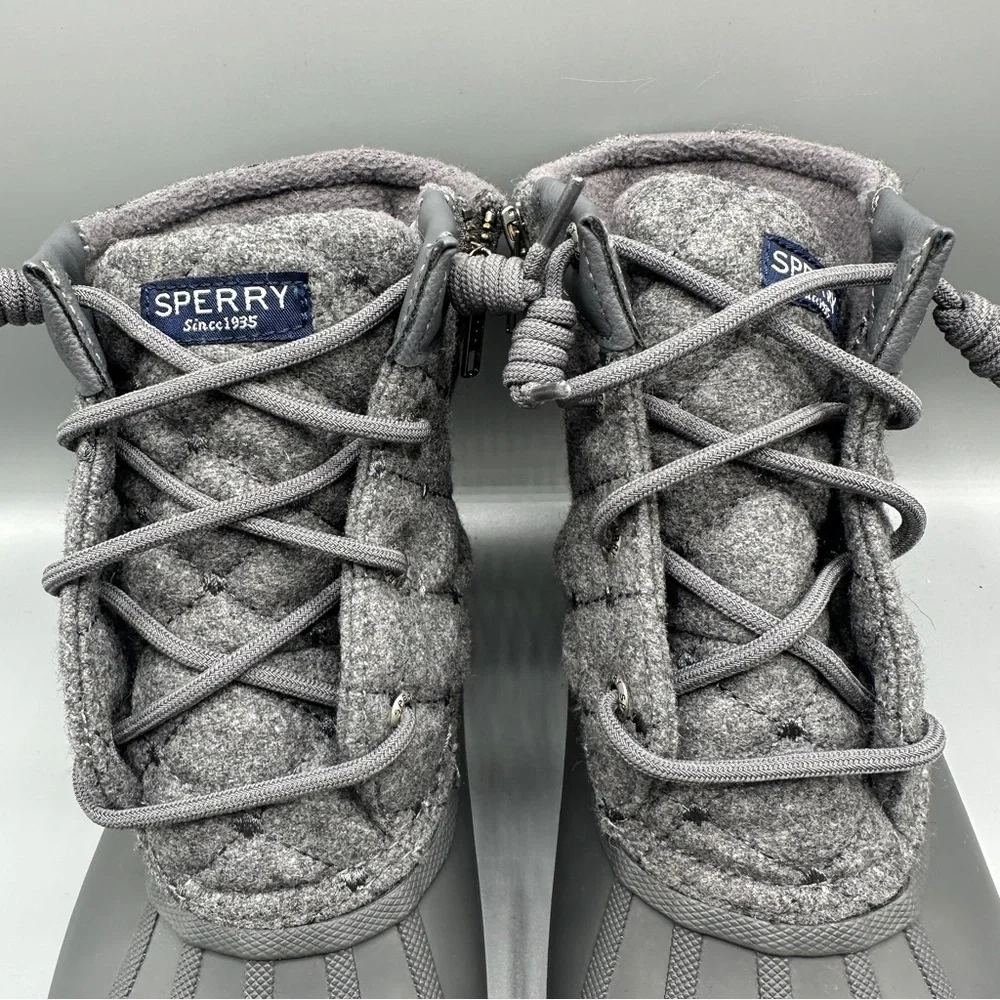SPERRY Saltwater Rain Snow Boots Quilt Wool Blend Upper Size 8M Gray